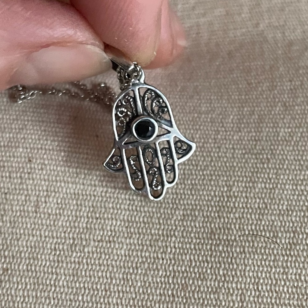 Silver hamsa necklace